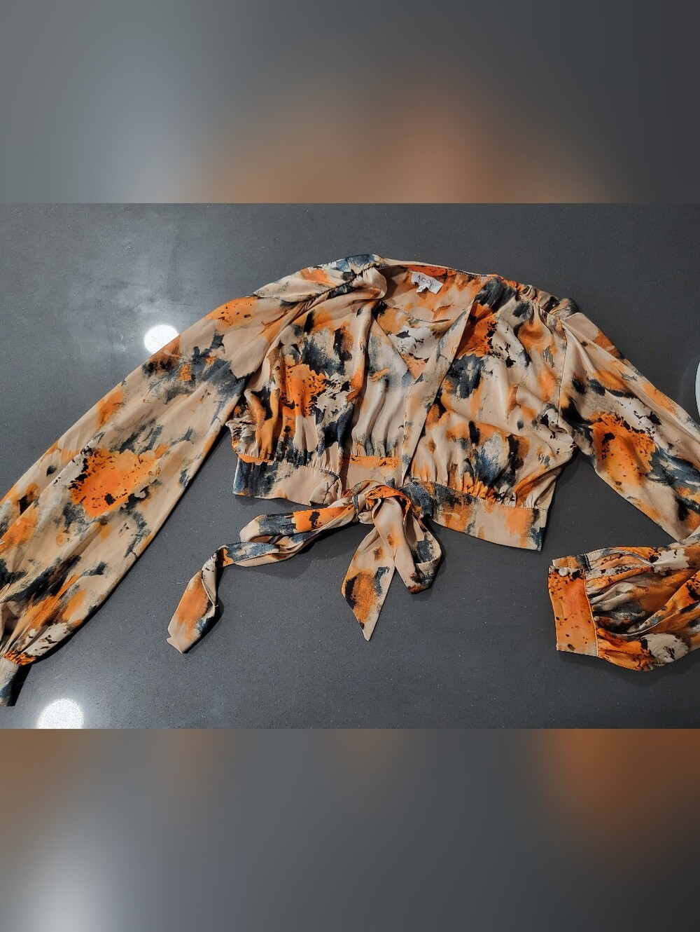 Abstract Watercolor Tie-Front Crop Top in Orange and Black